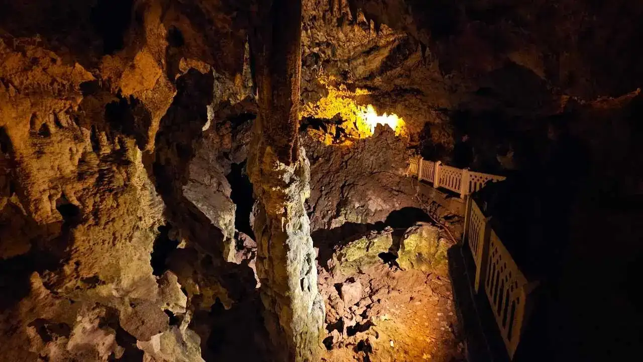 Burdur İnsuyu Mağarası’nda 9 Gölün Tamamı Kurudu! 4